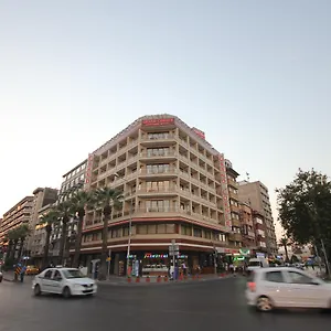 Hotel Grand Corner Boutique, Smirne
