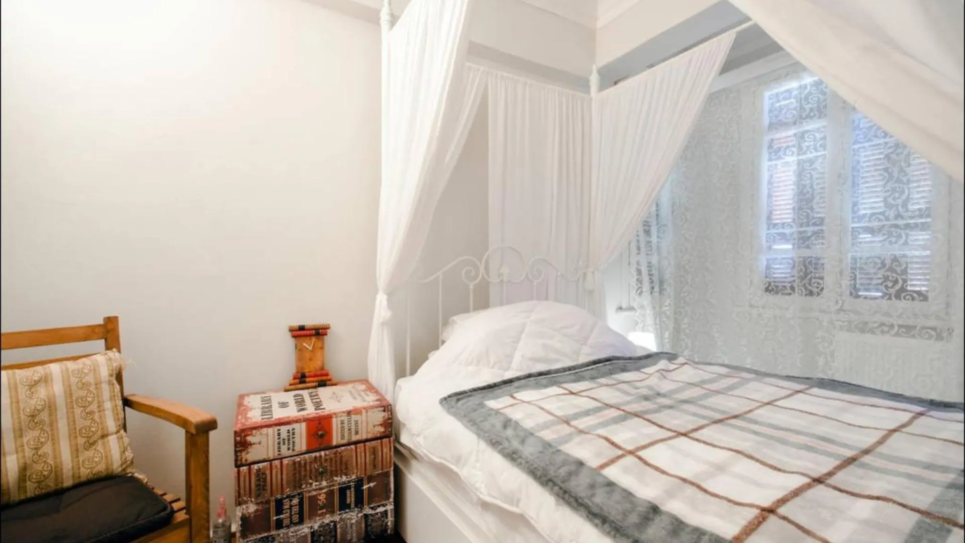 Oeduellue Tarihi Rum Evi Terasli İzmir Daire